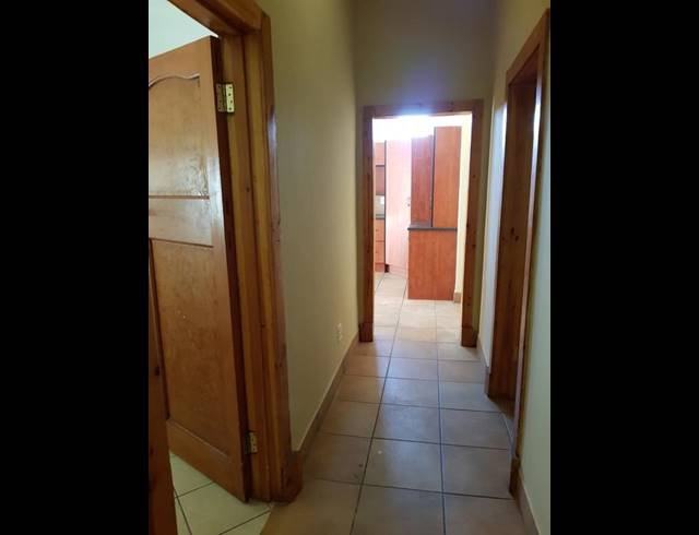 6 BEDROOM HOUSE FOR SALE IN PRIMROSE